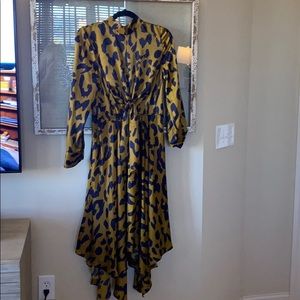 Moon River Medium NWOT boutique brand knot dress